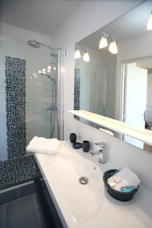Manoir Le Mesnil Bed & Breakfast Saint-Martin-aux-Chartrains ภายนอก รูปภาพ