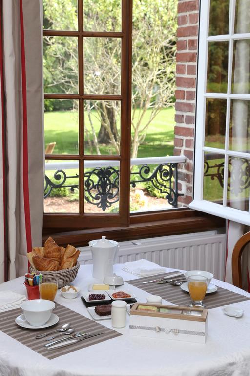 Manoir Le Mesnil Bed & Breakfast Saint-Martin-aux-Chartrains ภายนอก รูปภาพ