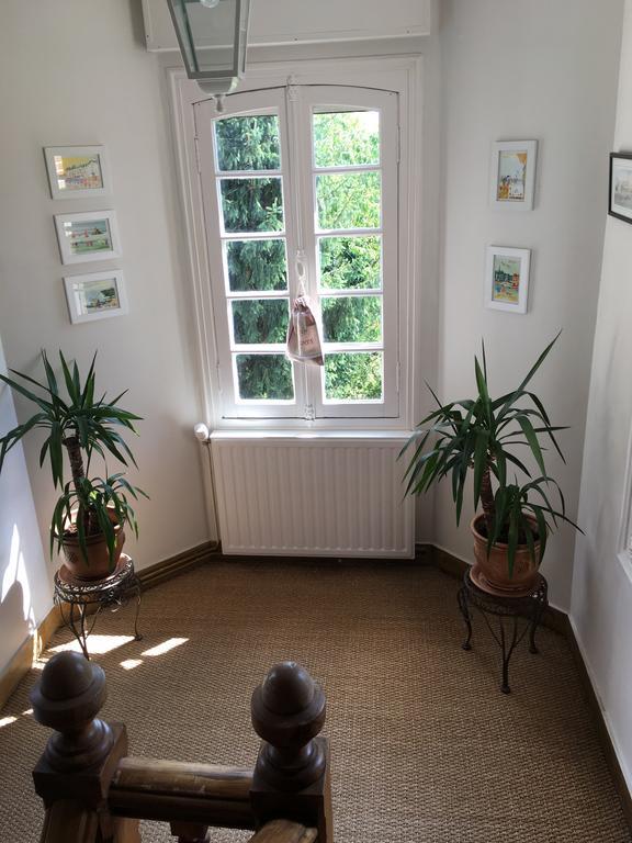 Manoir Le Mesnil Bed & Breakfast Saint-Martin-aux-Chartrains ภายนอก รูปภาพ