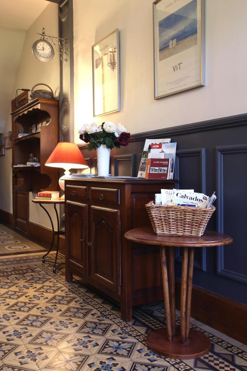 Manoir Le Mesnil Bed & Breakfast Saint-Martin-aux-Chartrains ภายนอก รูปภาพ